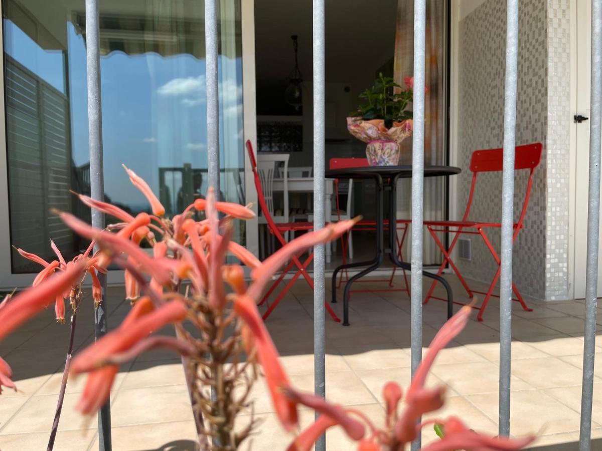 Appartamento A Casa Di Silvia Gambassi Terme Esterno foto